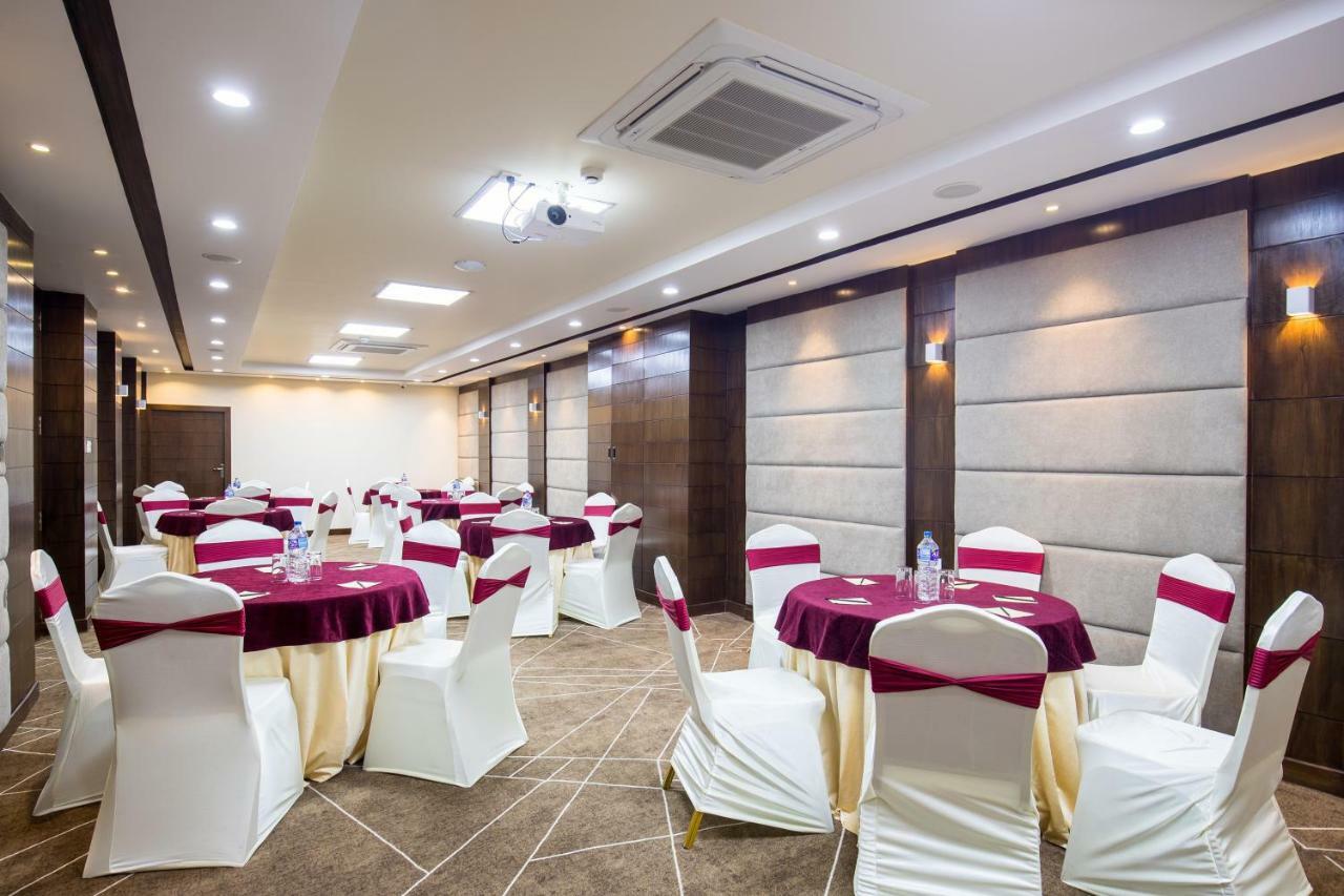 Hotel Kutumba Lalitpur Exterior foto